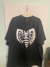 Load image into Gallery viewer, Wu Killer Bees T shirt
